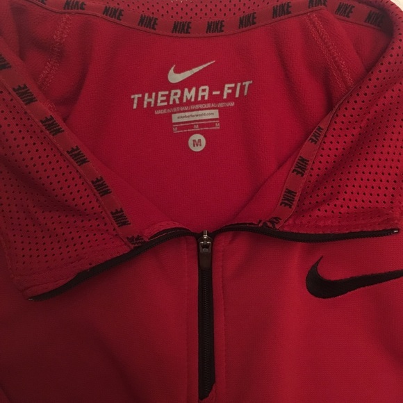 Nike Men’s Therma-Fit Pull Over - Picture 2 of 3